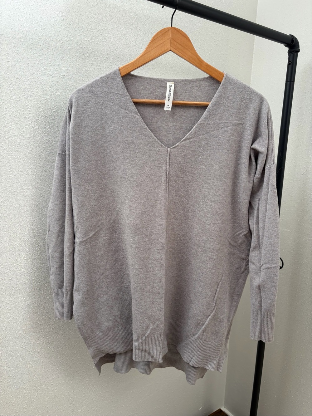 Zenana Outfitters Gray V-Neck Lightweight Sweater